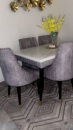 6 Seater Dining Table up for grab!