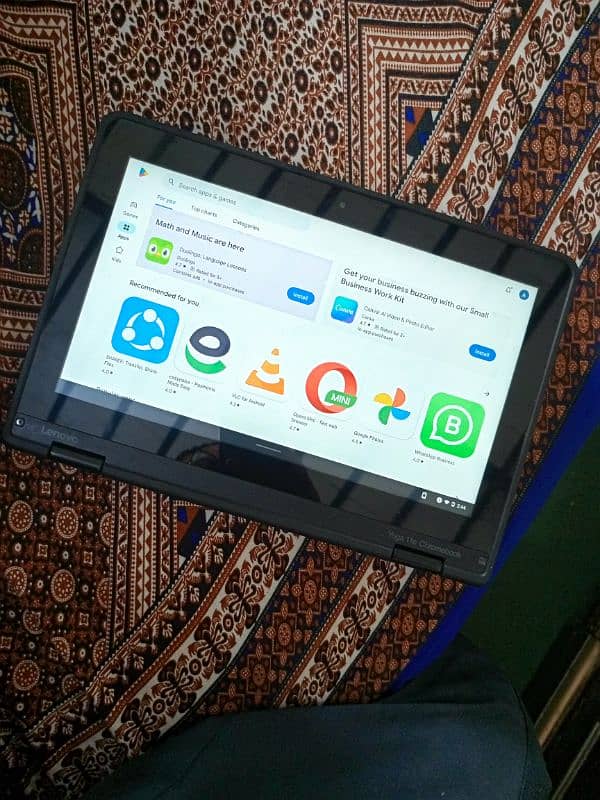 Touch and type Chromebook lenevo yoga 11e 4