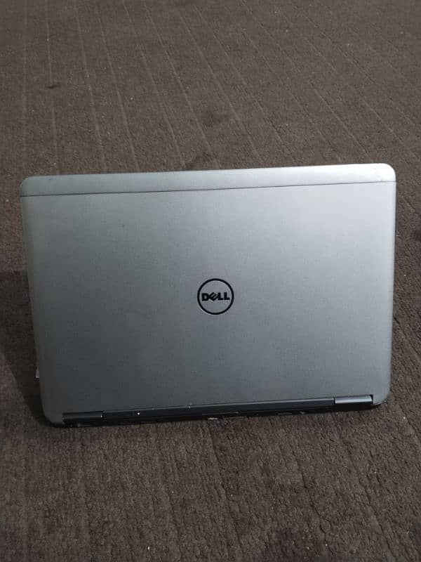 Dell laptop 3