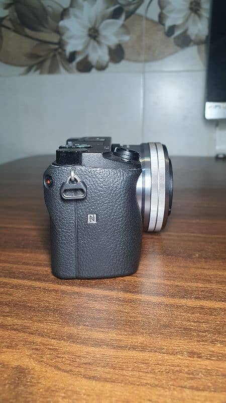 Sony a6400 (10/10) Like new Mirrorless 4