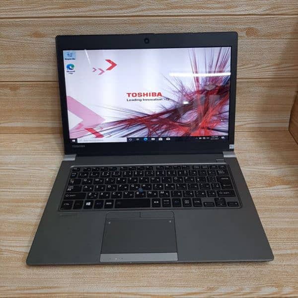 Toshiba 13.3 Touch screen,i5 4th gen,8 gb ram,128 ssd,3hrs plus batter 5