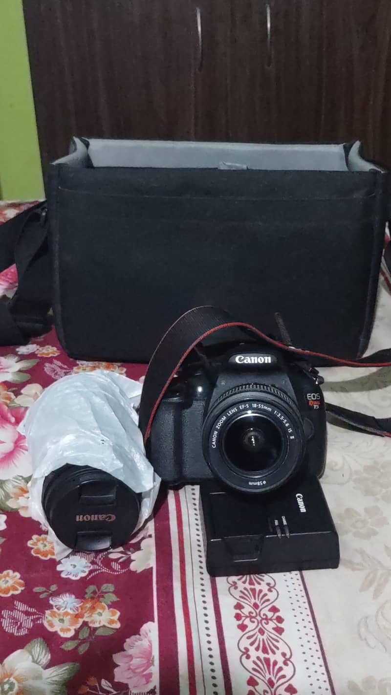 Canon EOS Rebel T5 / 1200D DSLR camera with kit. 1