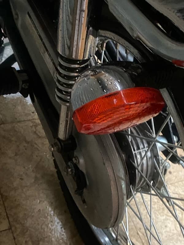 HONDA CG 125 2016/2017 RED COLOUR 5