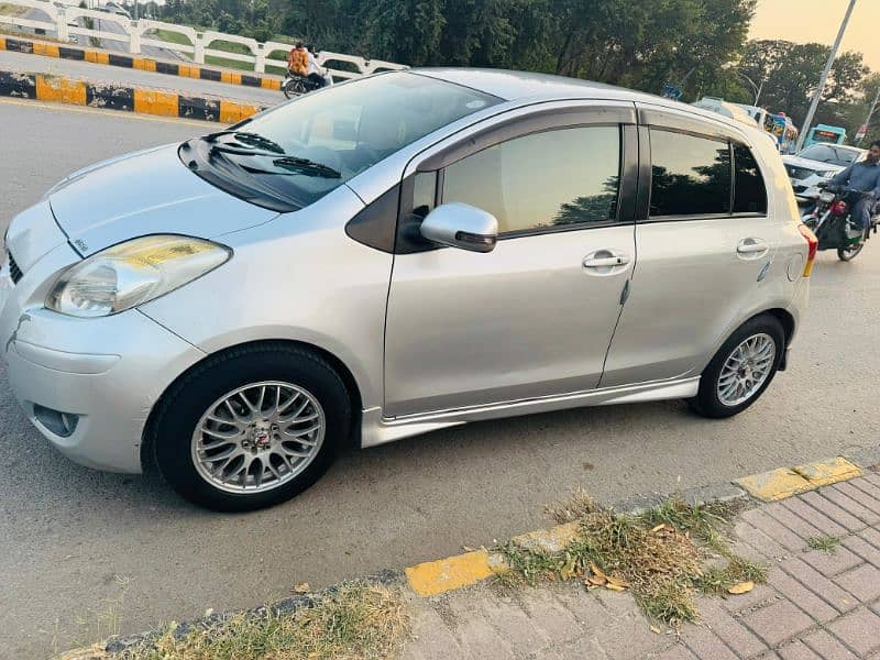 Toyota Vitz 2007 4