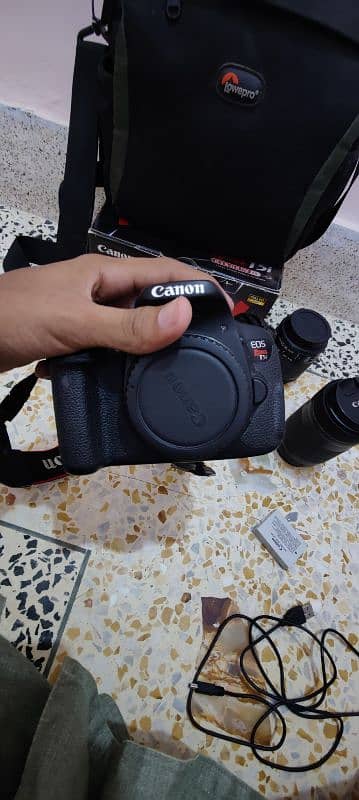 canon 700d with 55.250 or 18.55 7