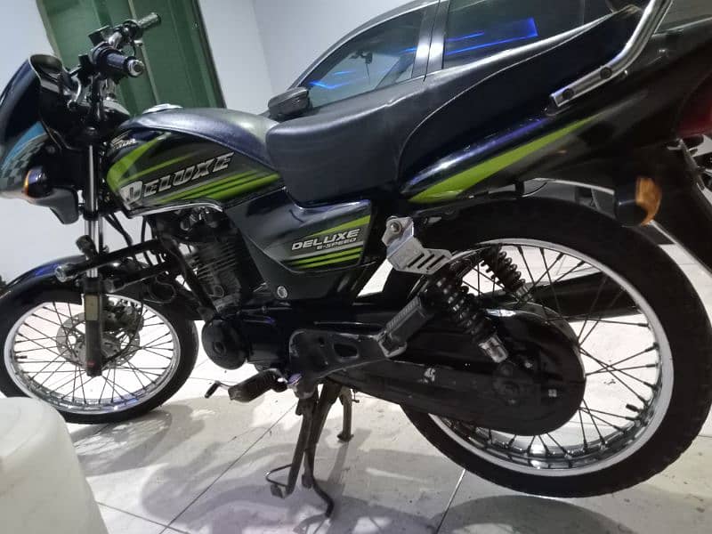 **HONDA DELUXEE 125 BLACK 10/10 1