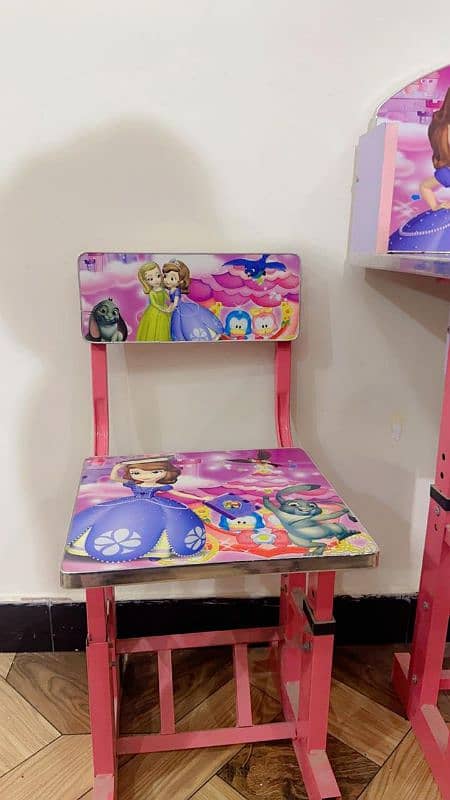 study table for kids 3