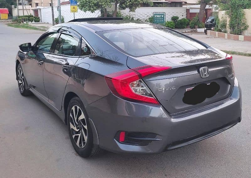 Honda Civic Oriel 2017 4