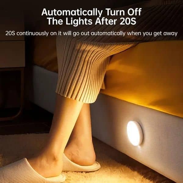 Auto on off motion sensor light with free cash on delivery 1