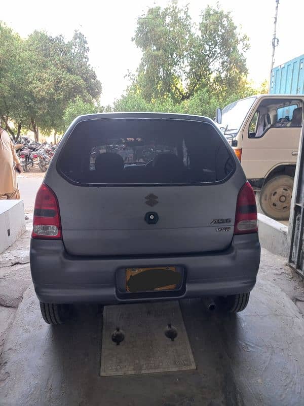 Suzuki Alto 2011 3