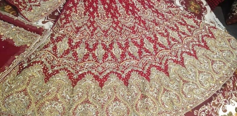 Bridal lehnga only 1 time used new condition 4