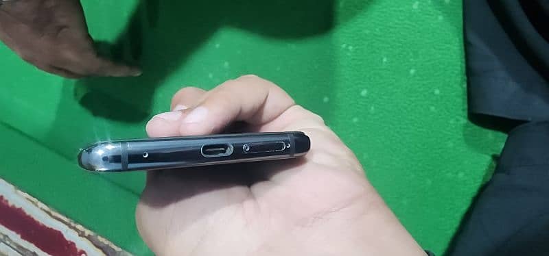 Huawei mate 20 pro 6/128 pta 6