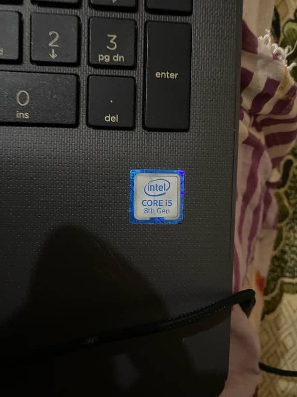 Hp 250 g7 i5 8th gen 4