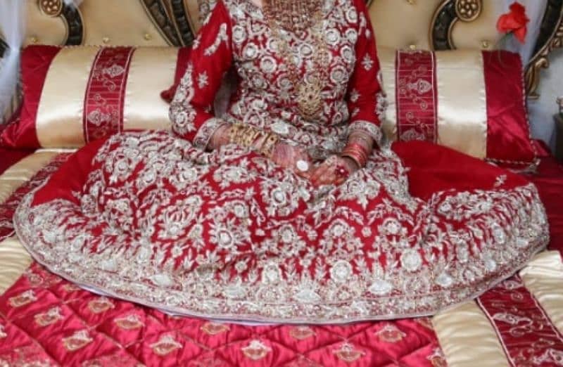 Bridal lehnga one time use, 2 month ago 6