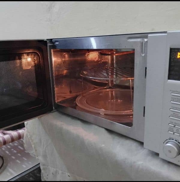 microwave oven 2