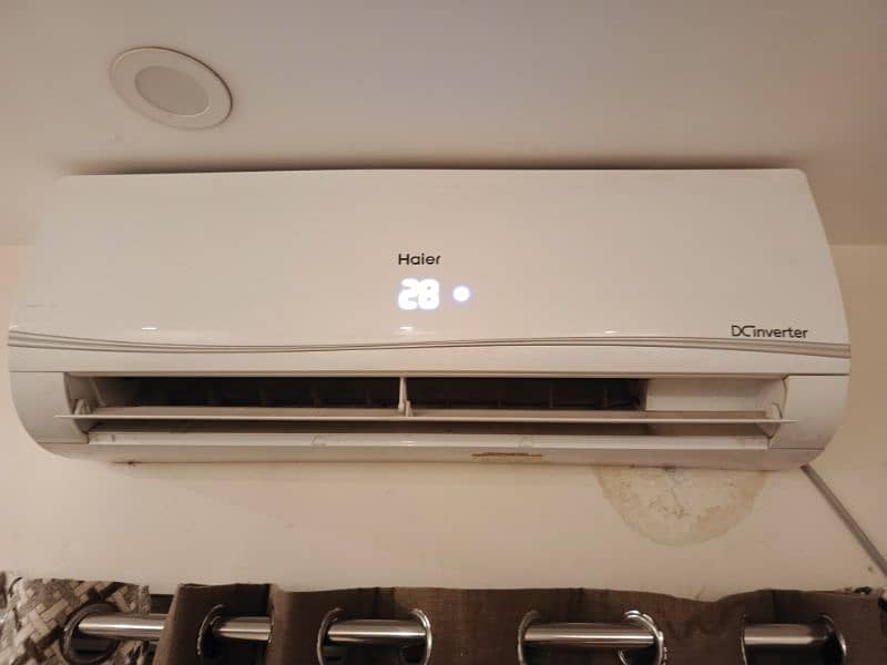 haier Ac 1 ton almost new 1