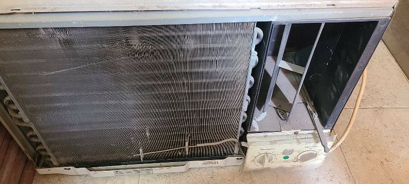 LG Window AC 1