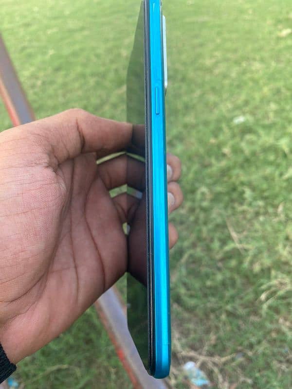 realme 5i 3