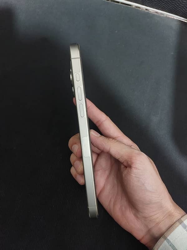 iphone 15 pro max PTA 3