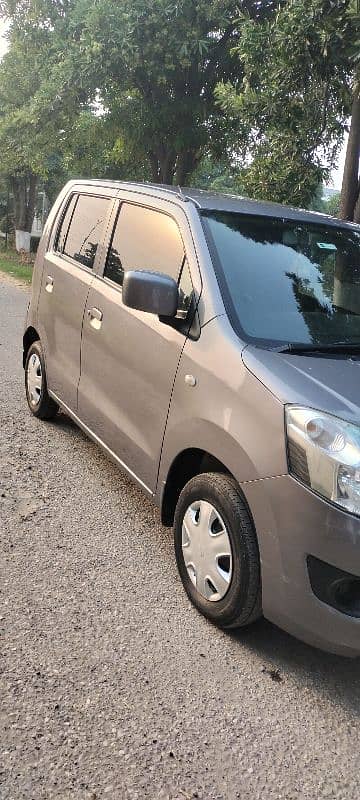 Suzuki Wagon R 2018 15