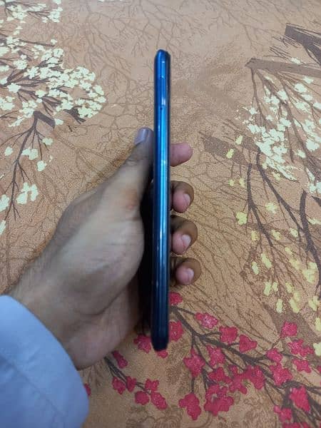 Infinix Hot 4/64 3