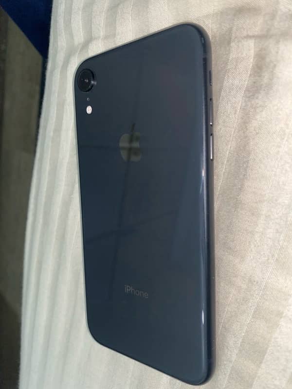 iPhone xr non pta factory unlocked 64gb 0