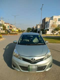 Toyota Vitz 2015