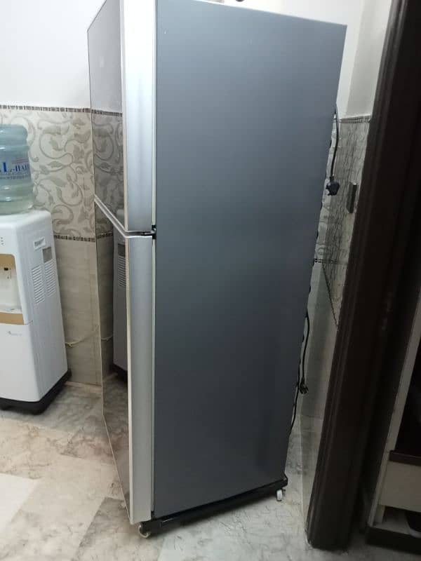 Haier freeg model HRF382RS 3