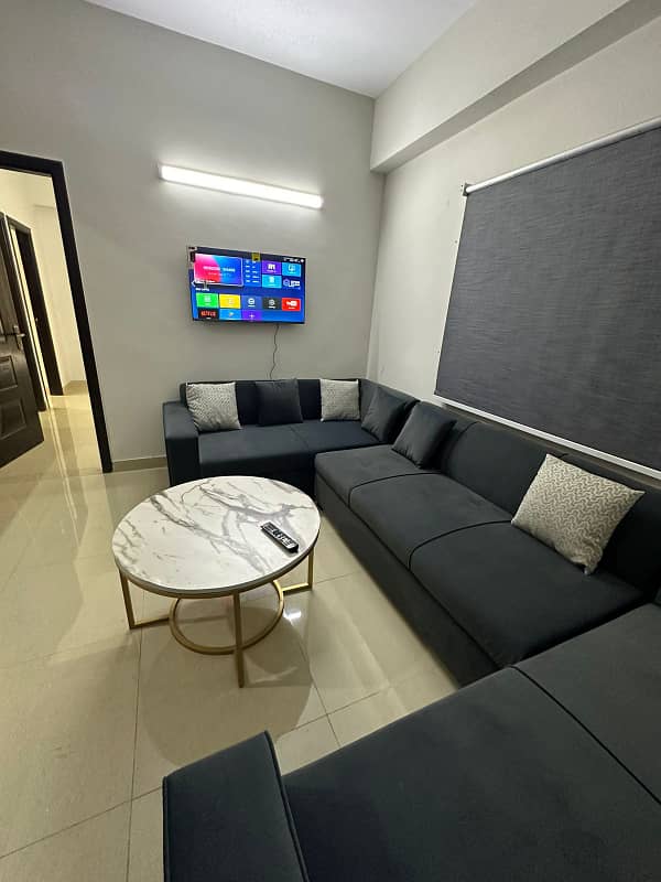 Par day short time furnished apartment available 1