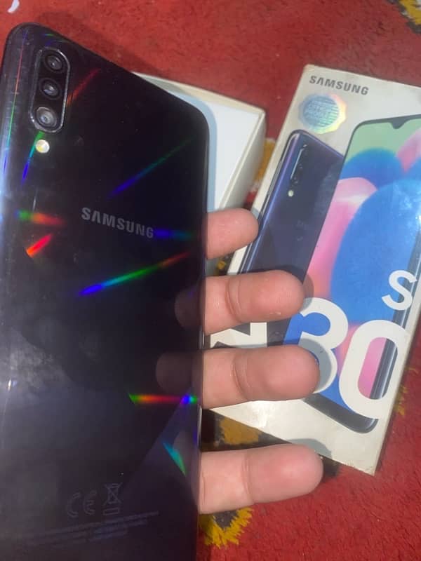 Samsung  a 30s 3