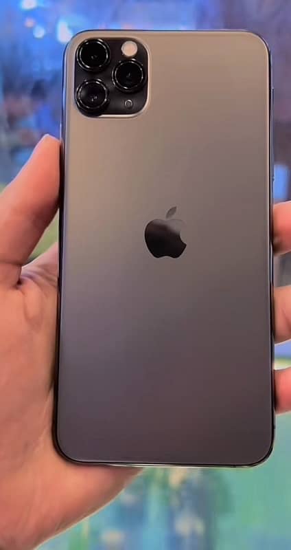 iPhone 11 Pro Max 0