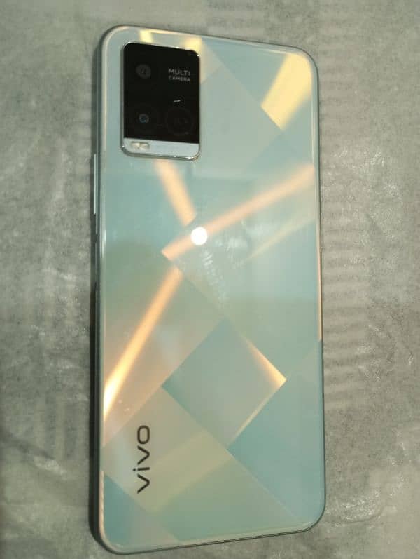 Vivo Y21 For Sale 2