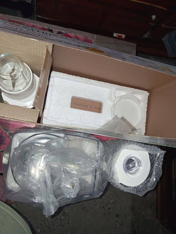 National Premium Juicer Blender and Grinder New hai No used new hai 3