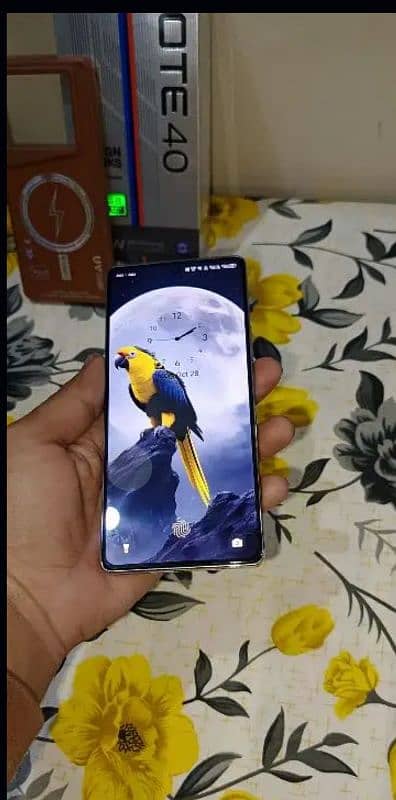 infinix note 40, 16ram 256gb 45 Watts ka charger 2