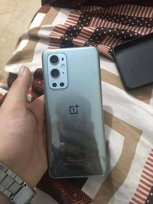 oneplus 9 pro.  12gb. 256gb 1