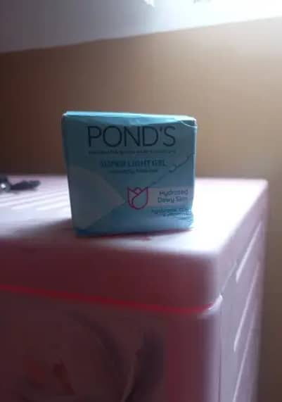 POND'S Super Light Gel 5