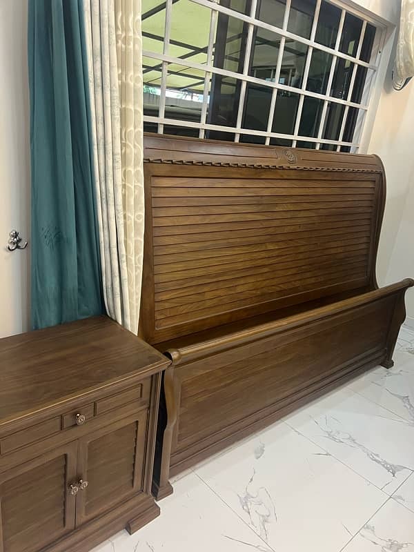 shesham wooden bed for sale complete set 3