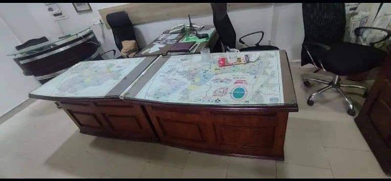 Office Table For sale 2