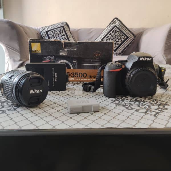 Nikon camera D3500 8