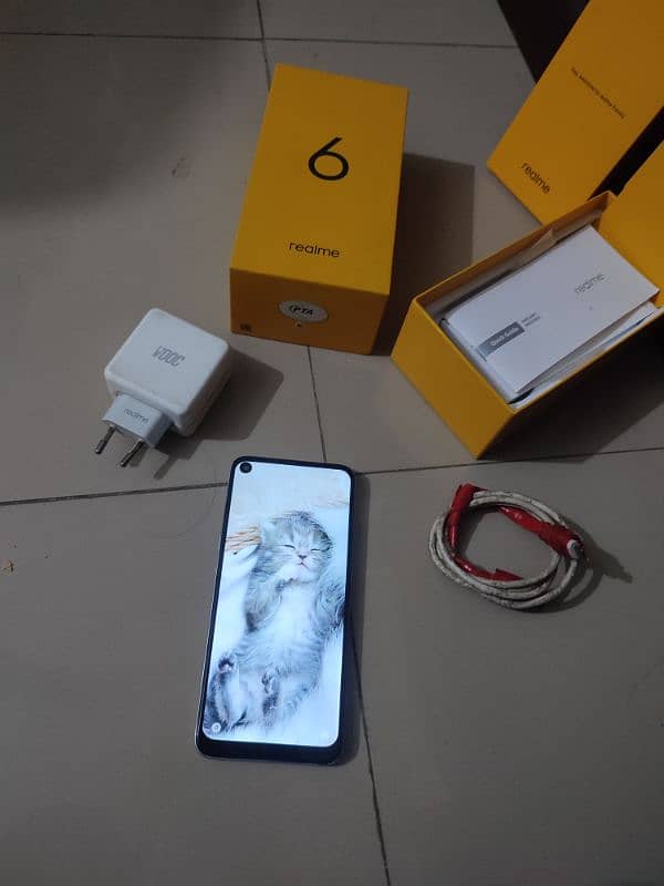 realme 6 . pubg smooth+ extreme . with all accessories. 0