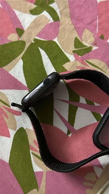 Apple Watch Series 4 44mm 3