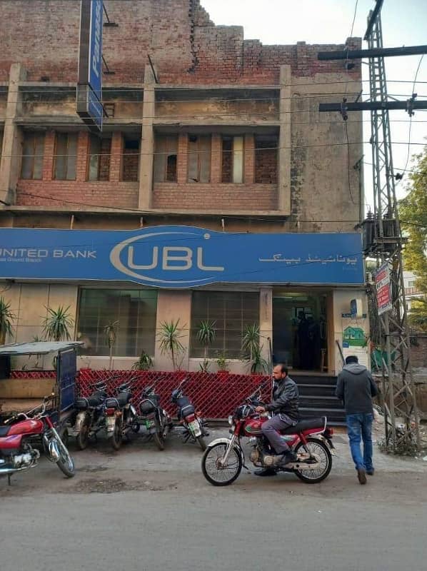 Patiala ground lhr 10 Marla commercial bank building for sale 4