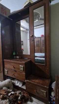 dressing table