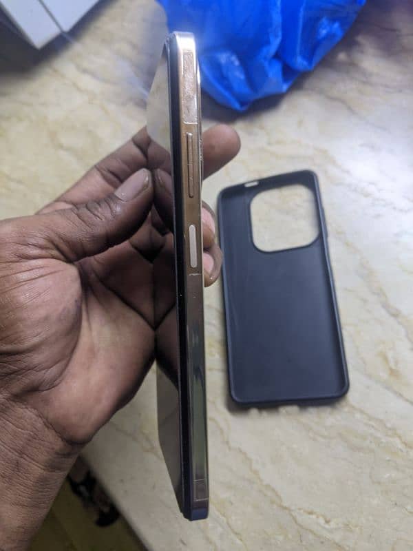 Infinix 40i condition 10x10 8 128GB urgent for sale full grunty 3