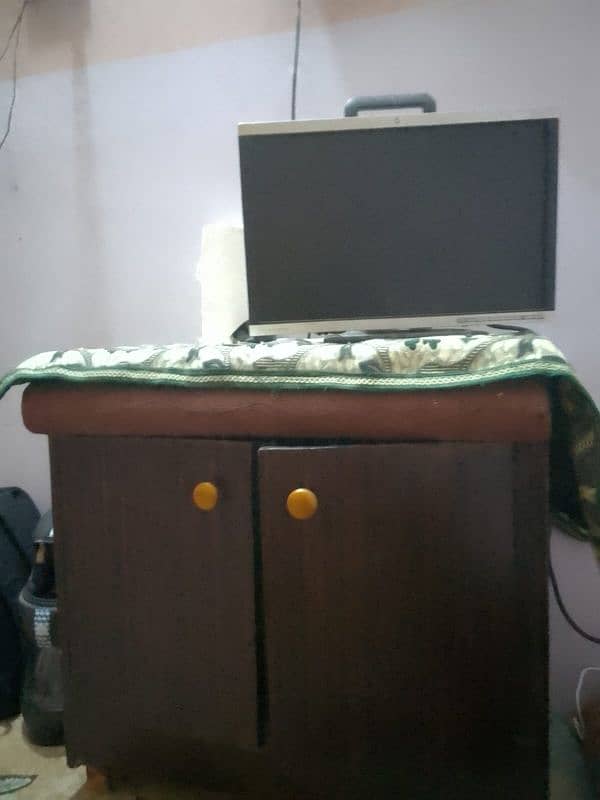 Computer system with new condition 10 out of 10 srf dhul lagii hoii h 0