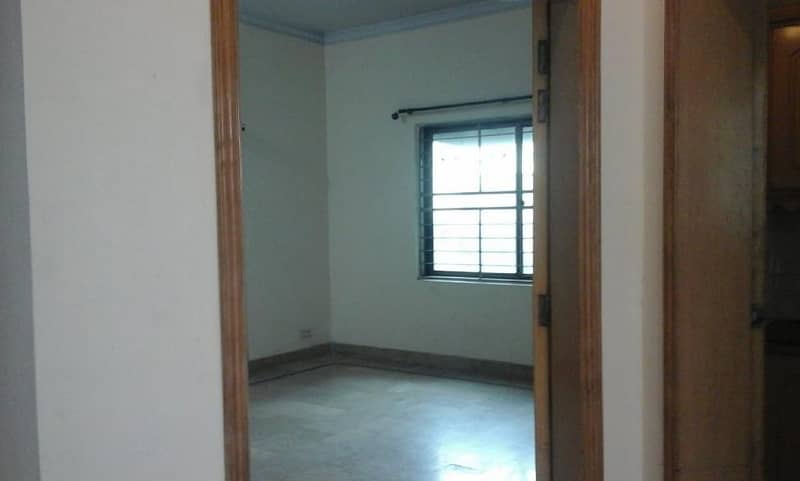 Upper Portion Available for Rent 9