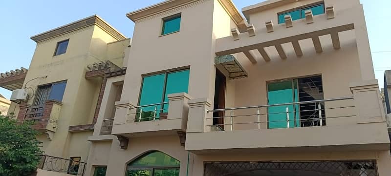 bahria town phase 8, 7 Marla double unit house on investor rate 4