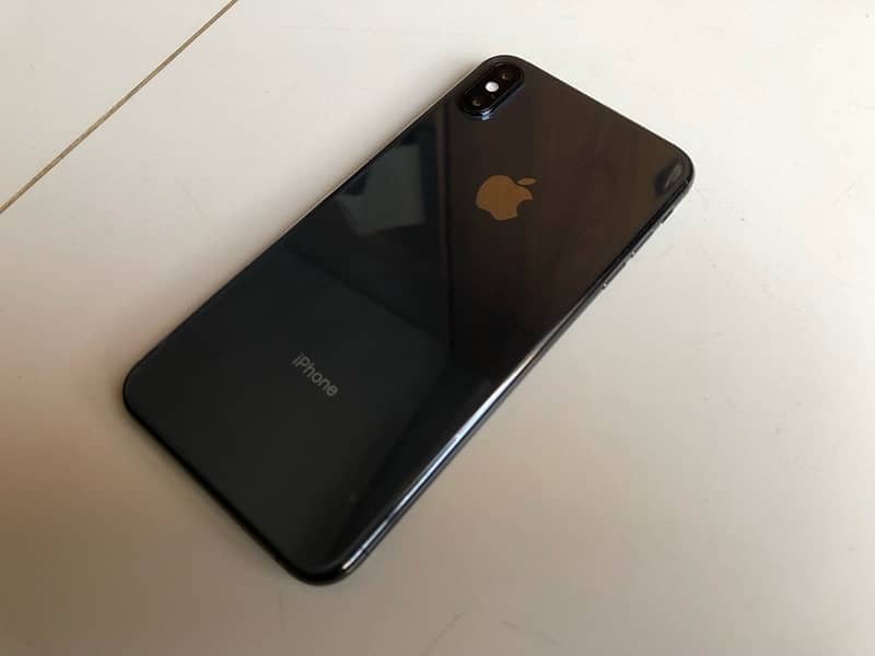 Mint Condition iPhone XS MAX 256gb Grey Non Pta E-Sim Remaining 5