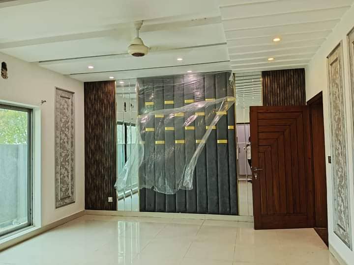 One Kanal House Near Imtiaz Mall in Bahria Town Lahore 6