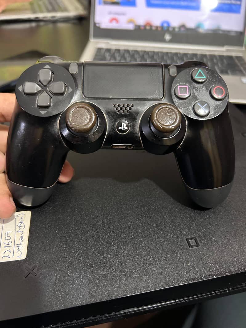 PS4 500gb Slim Model 3